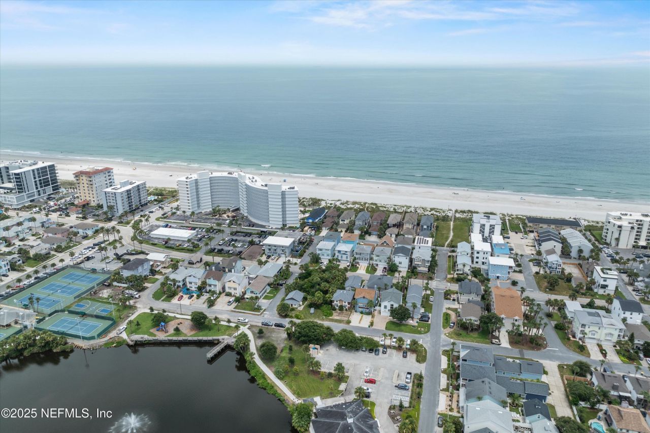 1819 Ocean Drive S, Jacksonville Beach, FL 32250 Photo