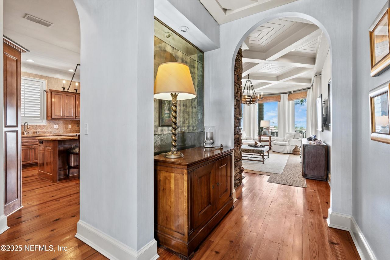 1819 Ocean Drive S, Jacksonville Beach, FL 32250 Photo