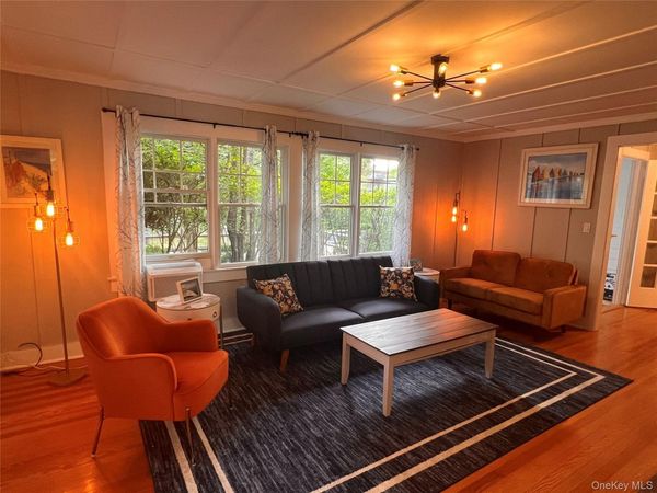 46 crescent Avenue, Ocean Beach, NY 11770