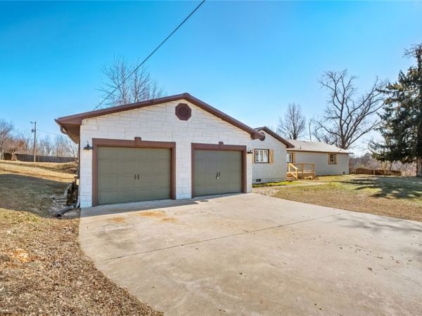 609 Sands Road, Cave Springs, AR 72718