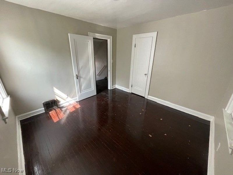 18402 Edgerton Road, Cleveland, OH 44119 Photo 10