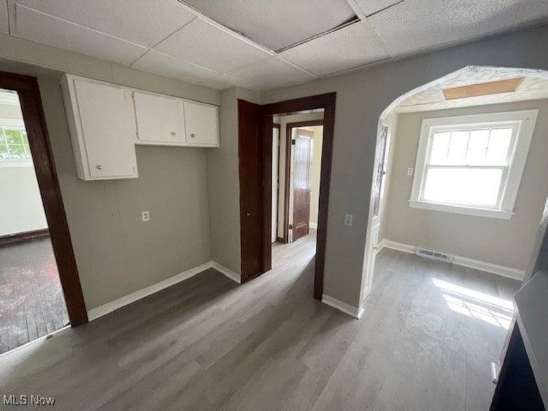 18402 Edgerton Road, Cleveland, OH 44119 Photo 6