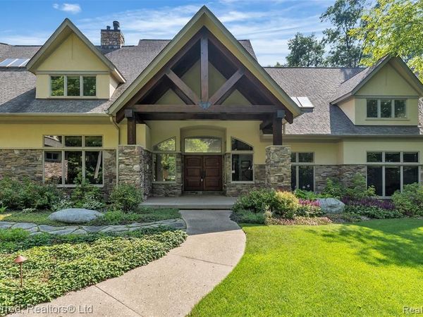 12196 Woodline Drive, Tyrone Twp, MI 48430