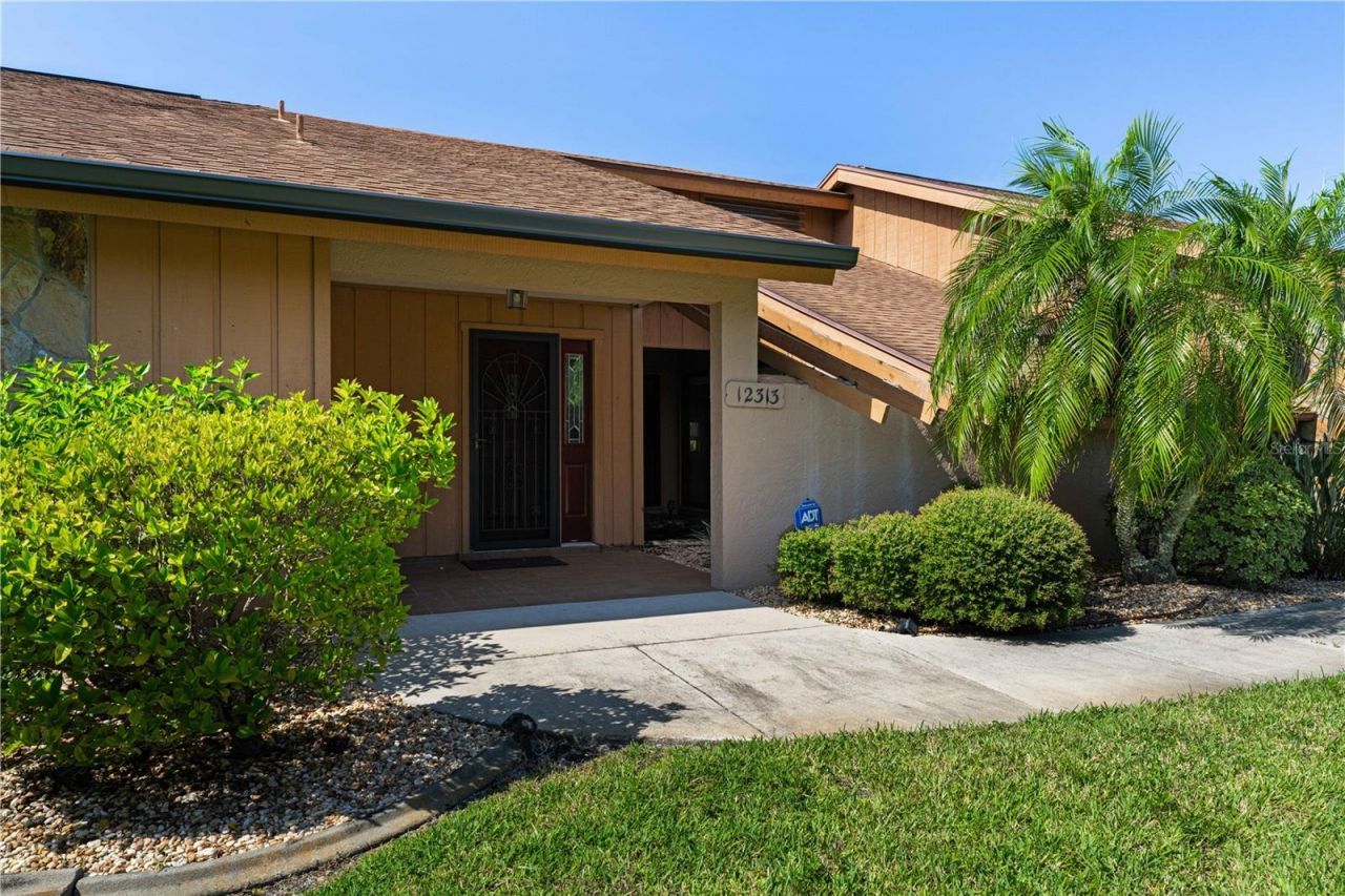 12313 SW Kingsway Circle, Lake Suzy, FL 34269 Photo