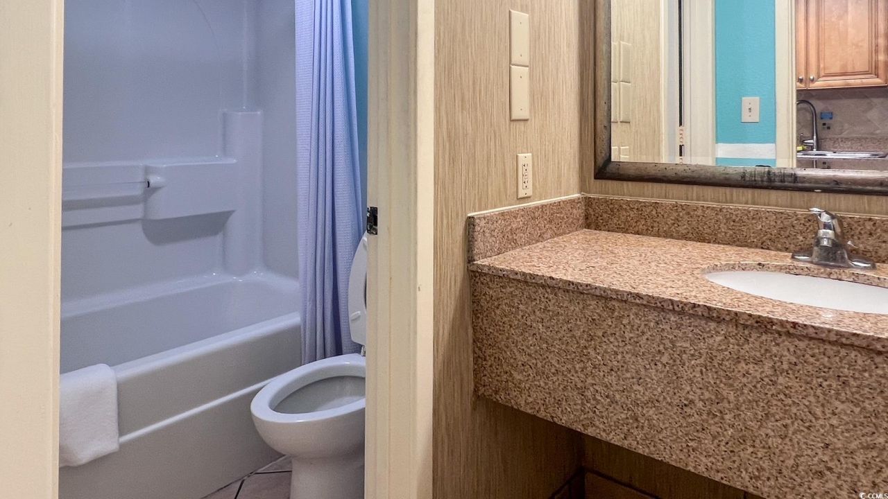 3000 N Ocean Blvd. Photo 15