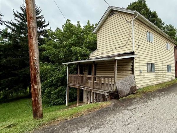 527 Sugar Lane, Clarksville, PA 15322