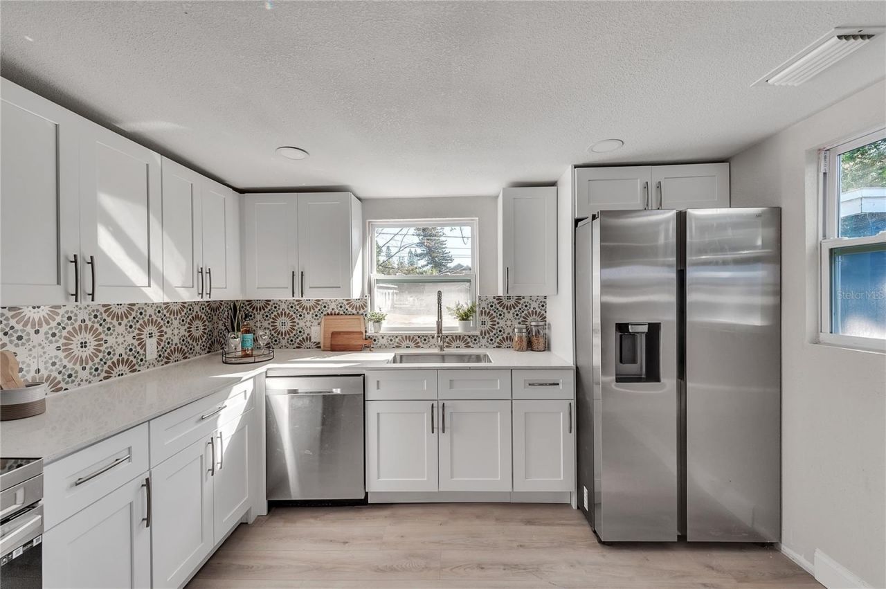 3458 Queensboro Avenue S, Saint Petersburg, FL 33711 Photo