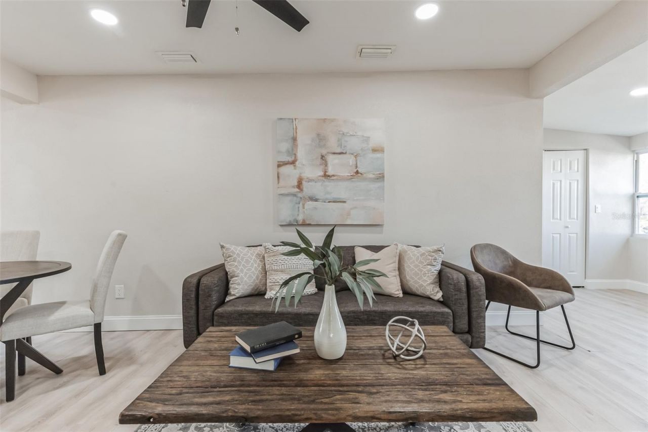 3458 Queensboro Avenue S, Saint Petersburg, FL 33711 Photo