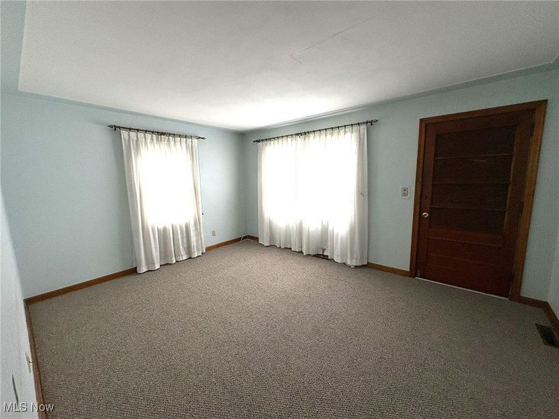 453 Kenyon Avenue, Elyria, OH 44035 Photo 11