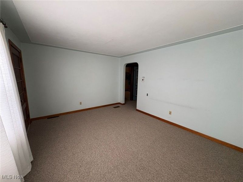 453 Kenyon Avenue, Elyria, OH 44035 Photo 12