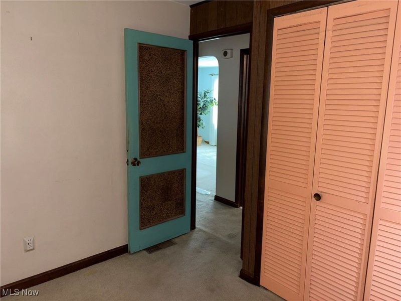 453 Kenyon Avenue, Elyria, OH 44035 Photo 14