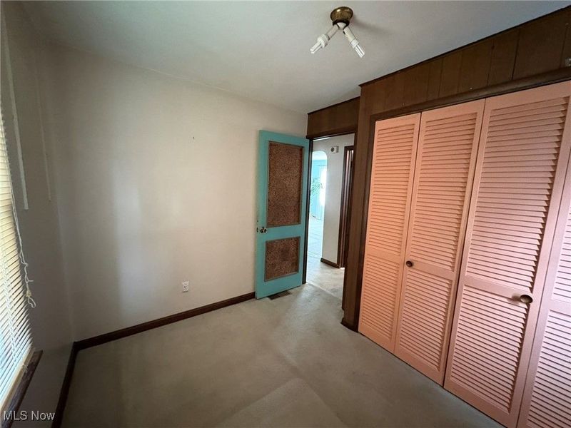 453 Kenyon Avenue, Elyria, OH 44035 Photo 15