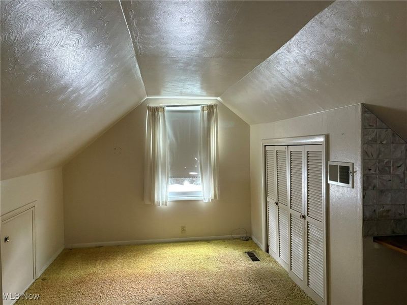 453 Kenyon Avenue, Elyria, OH 44035 Photo 19