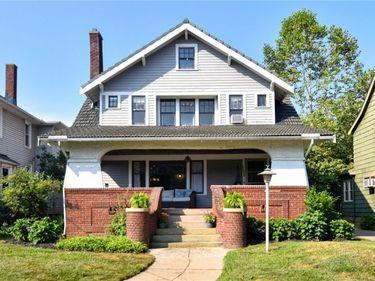 17930 Rosecliff Road, Cleveland, OH 44119