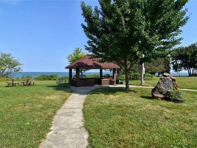 17930 Rosecliff Road, Cleveland, OH 44119 Photo 48