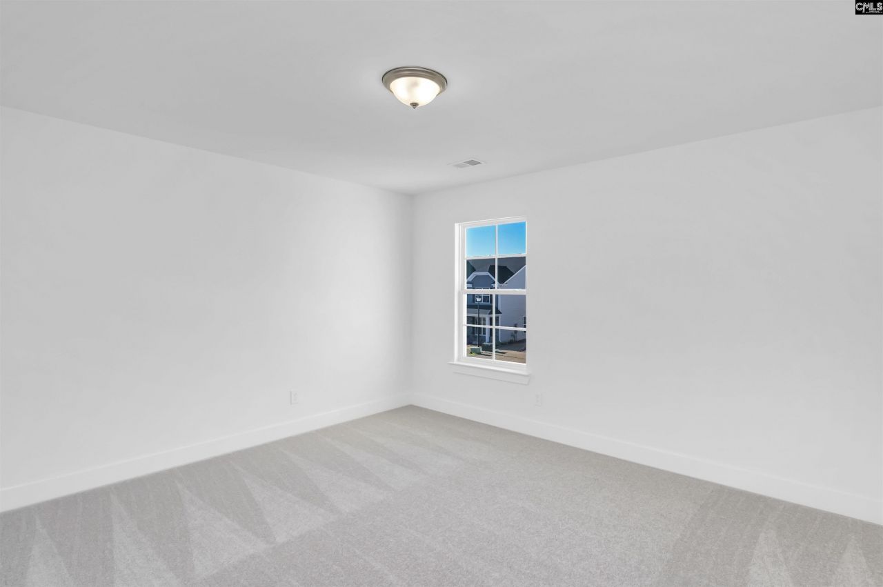 182 Secretariat Street Photo 25