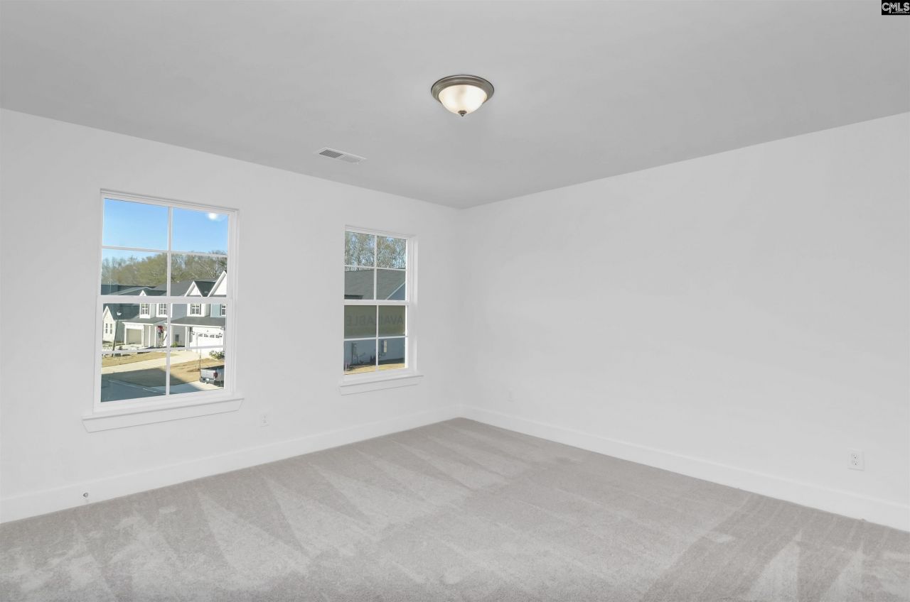 182 Secretariat Street Photo 28