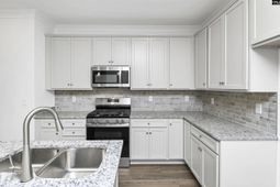 182 Secretariat Street photo 4