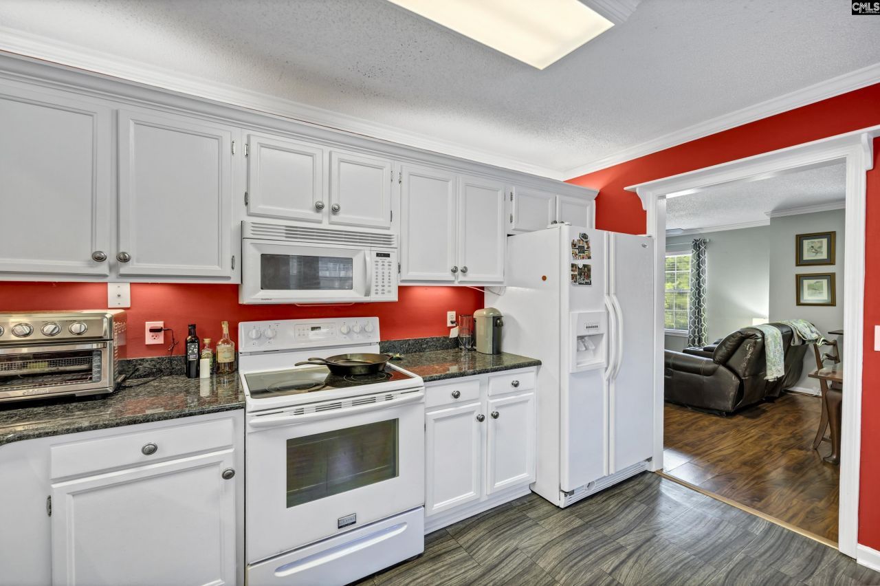 329 Libby Lane Photo 10