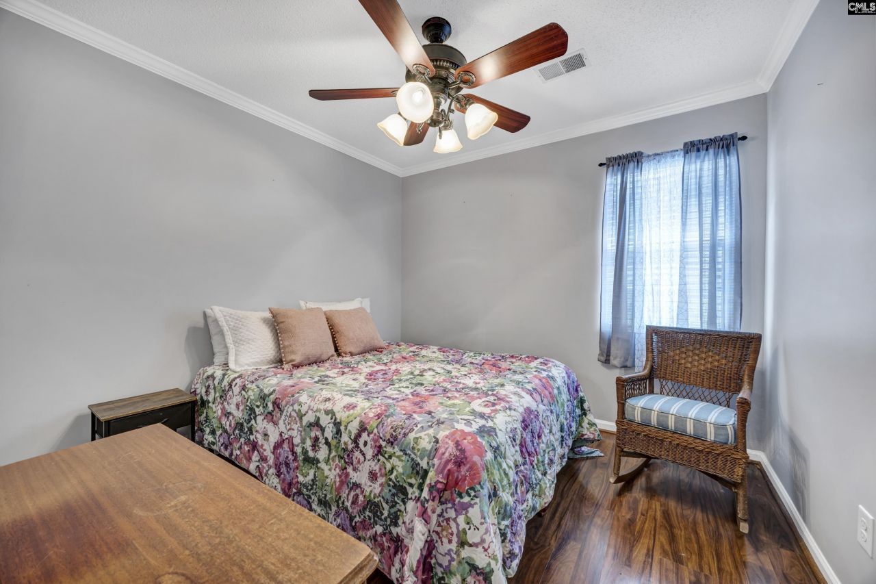 329 Libby Lane Photo 12