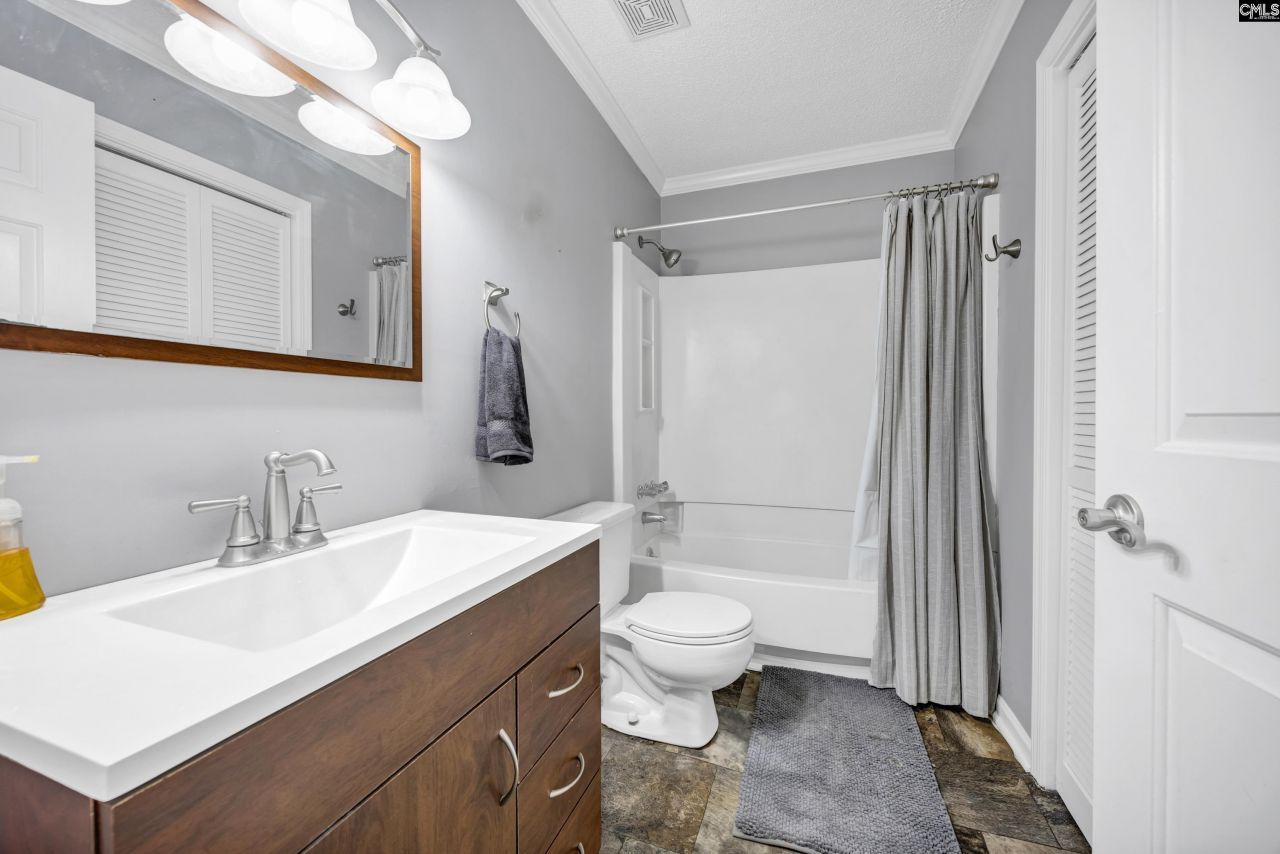 329 Libby Lane Photo 14