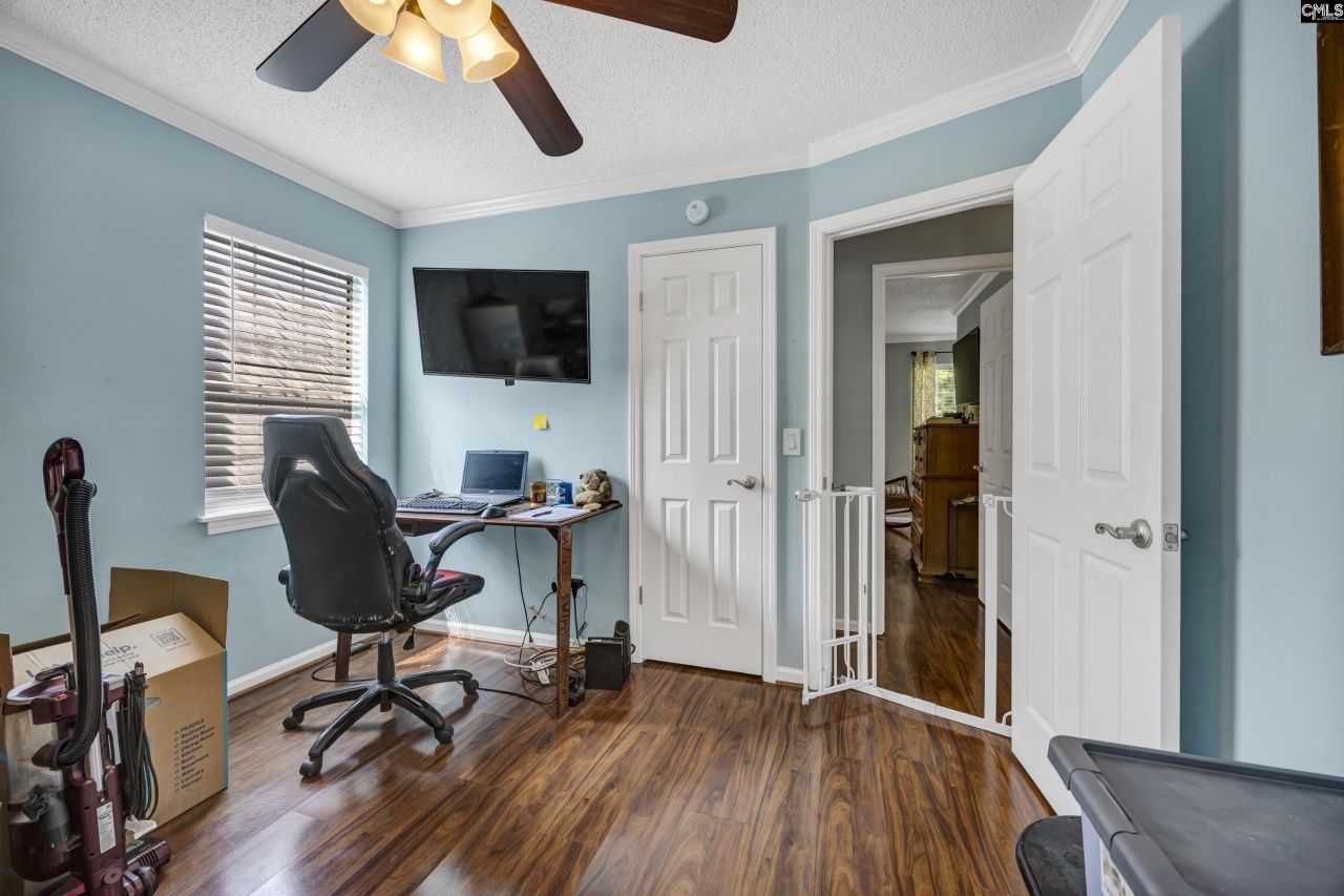 329 Libby Lane Photo 15