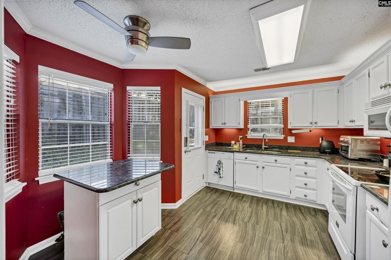 329 Libby Lane Photo 8