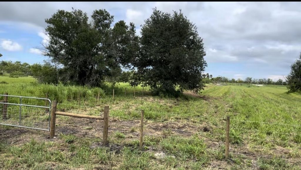 1503 S Header Canal Road, Fort Pierce, FL 34945 Photo
