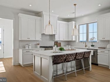 105 LEXINGTON MANOR, Unit LOT 29, GLENMOORE, PA 19343