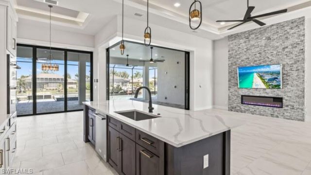 2133 Cape Coral Pkwy W, Cape Coral, FL 33914 Photo