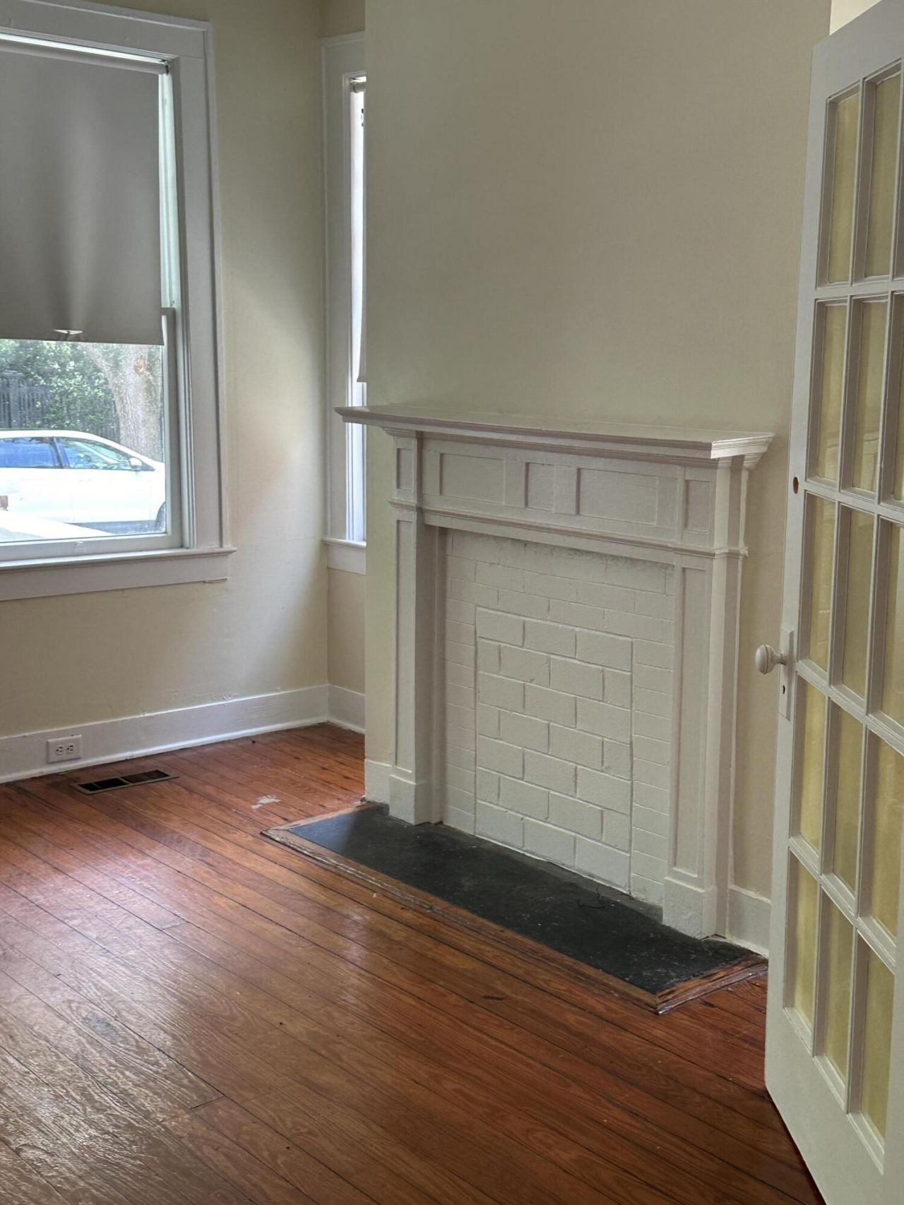 56 Laurens Street Photo 4