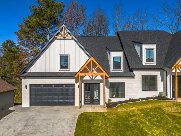 411 Lochmere Drive, Morristown, TN 37814