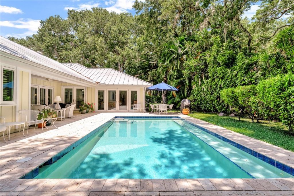701 Canoe Trail, Vero Beach, FL 32963 Photo