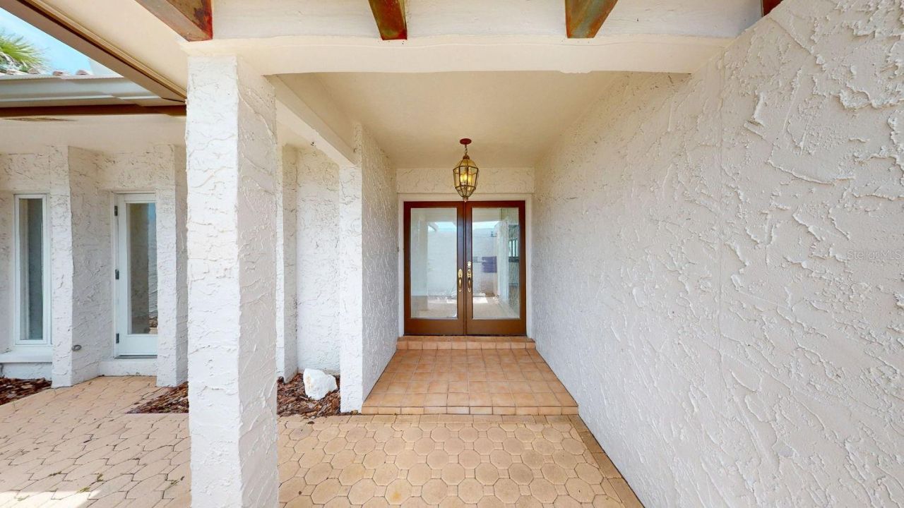 5960 Bahama Way N, Saint Pete Beach, FL 33706 Photo