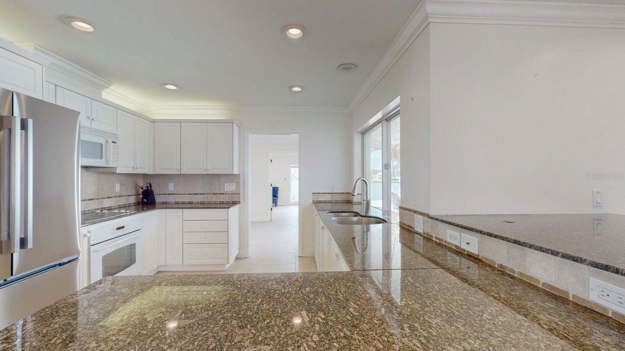 5960 Bahama Way N, Saint Pete Beach, FL 33706 Photo