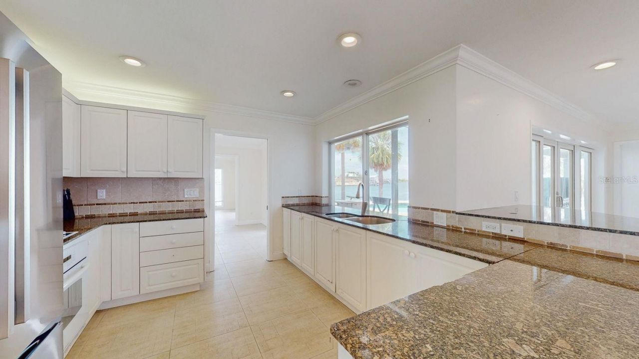 5960 Bahama Way N, Saint Pete Beach, FL 33706 Photo
