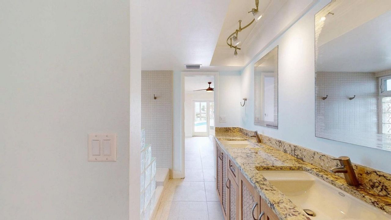 5960 Bahama Way N, Saint Pete Beach, FL 33706 Photo
