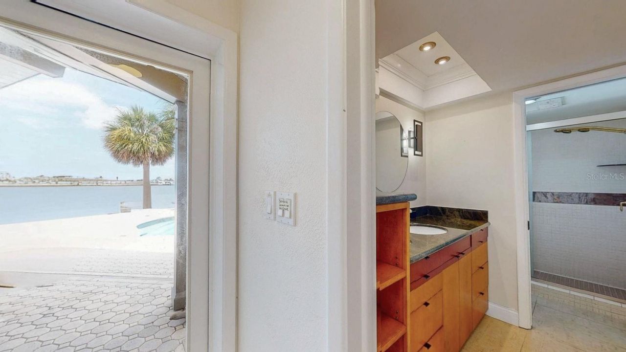 5960 Bahama Way N, Saint Pete Beach, FL 33706 Photo