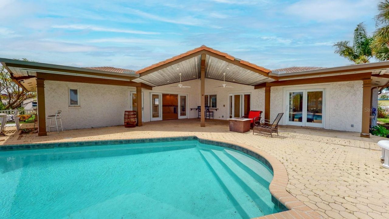 5960 Bahama Way N, Saint Pete Beach, FL 33706 Photo