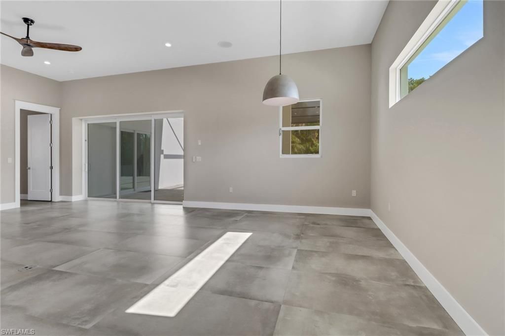 1415 13th Ave N, Naples, FL 34102 Photo