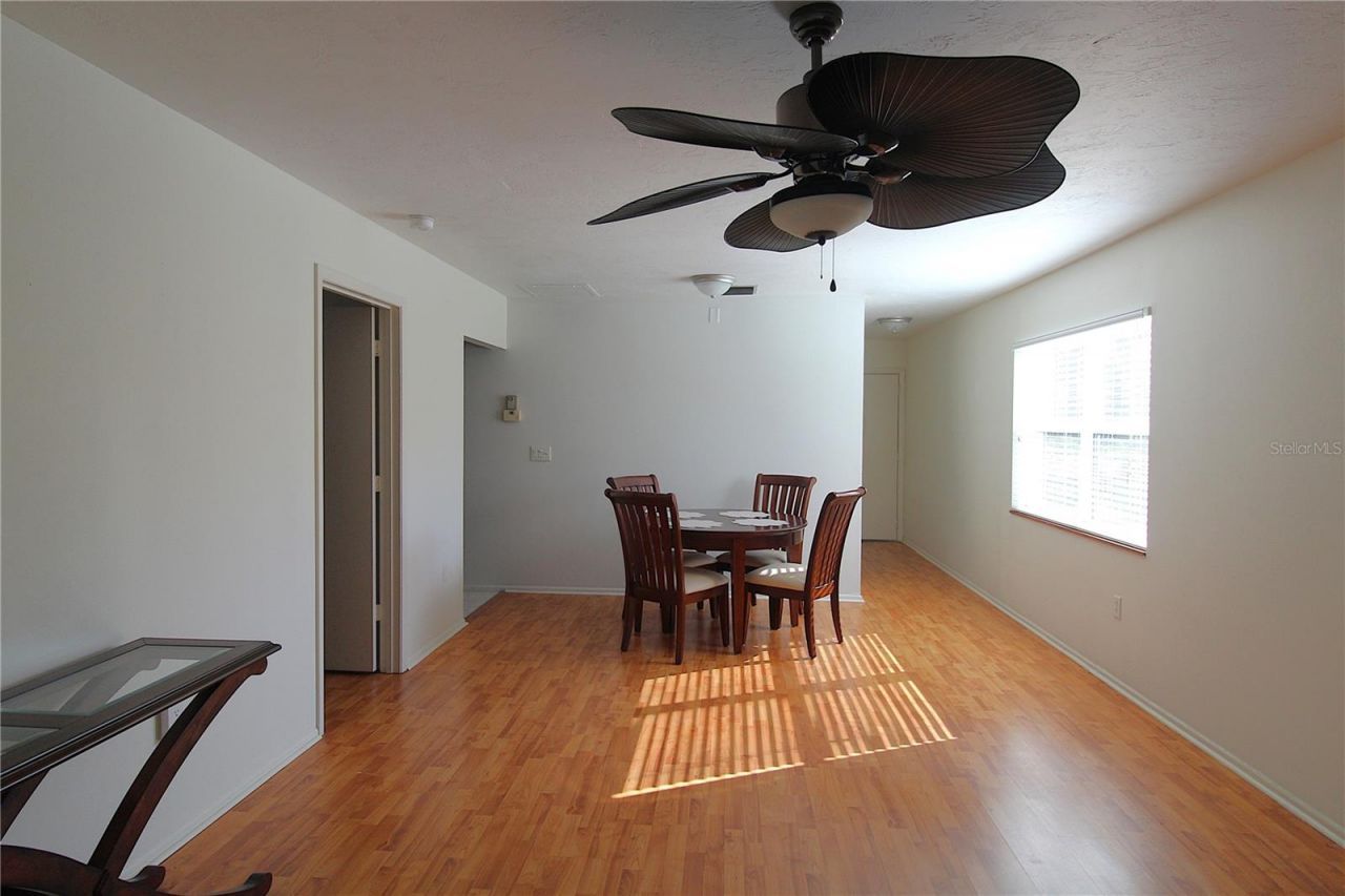 390 301 Boulevard W, Unit 24D, Bradenton, FL 34205 Photo