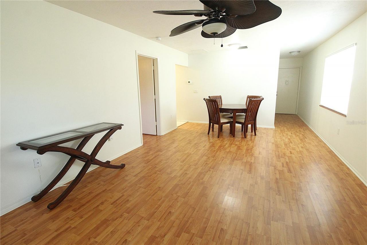 390 301 Boulevard W, Unit 24D, Bradenton, FL 34205 Photo