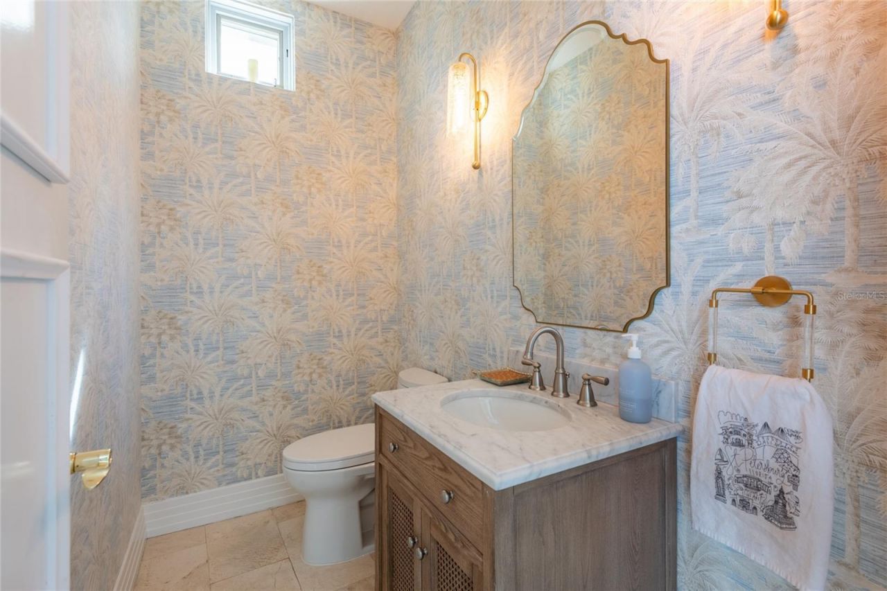 4703 Dolphin Cay Lane S, Saint Petersburg, FL 33711 Photo