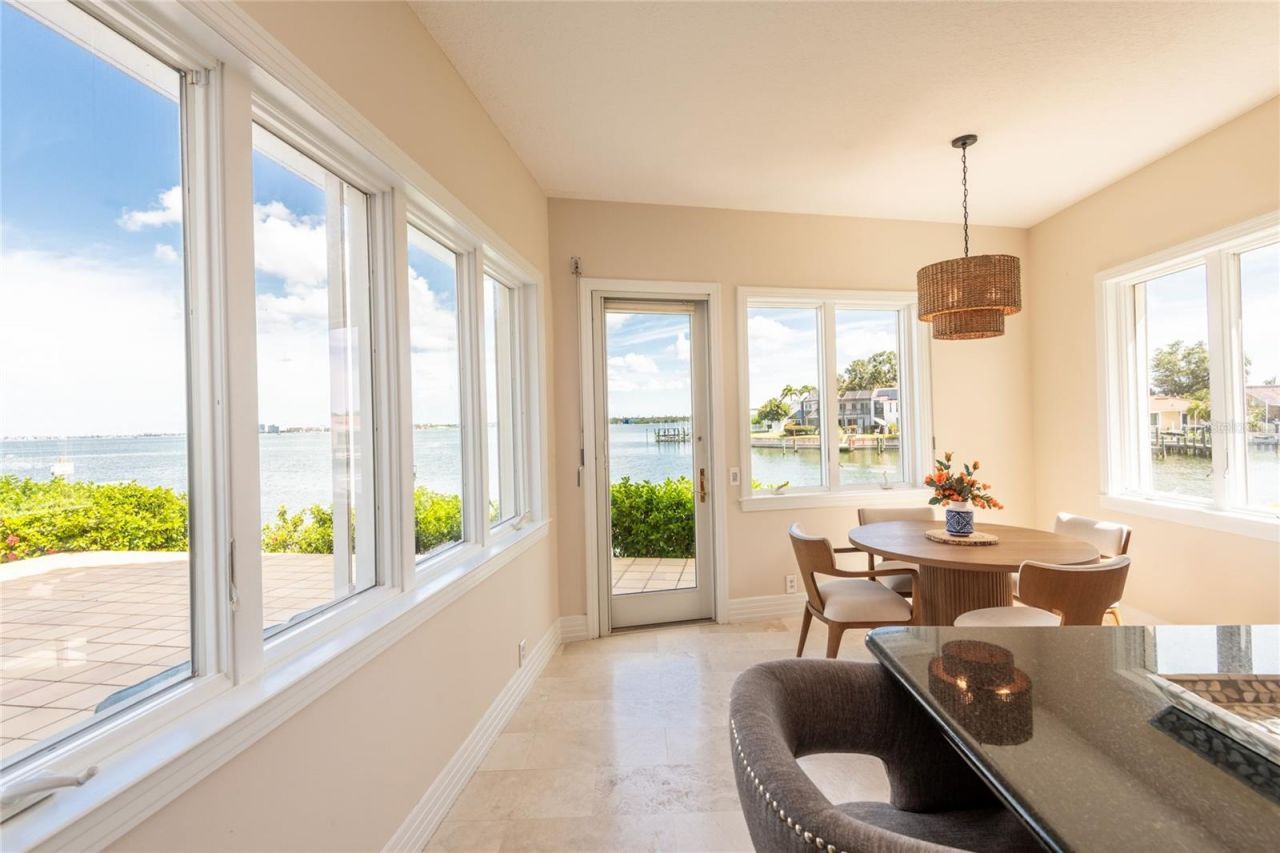 4703 Dolphin Cay Lane S, Saint Petersburg, FL 33711 Photo