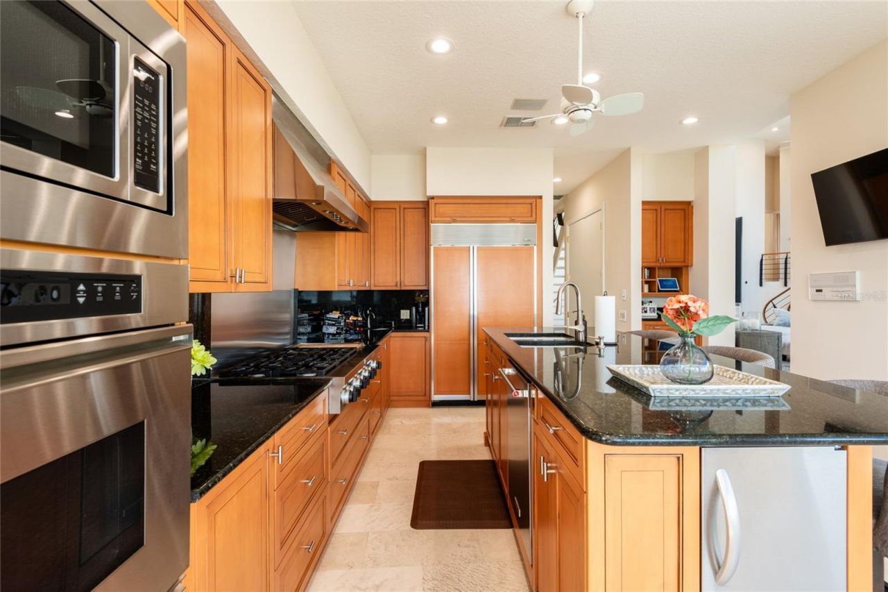 4703 Dolphin Cay Lane S, Saint Petersburg, FL 33711 Photo