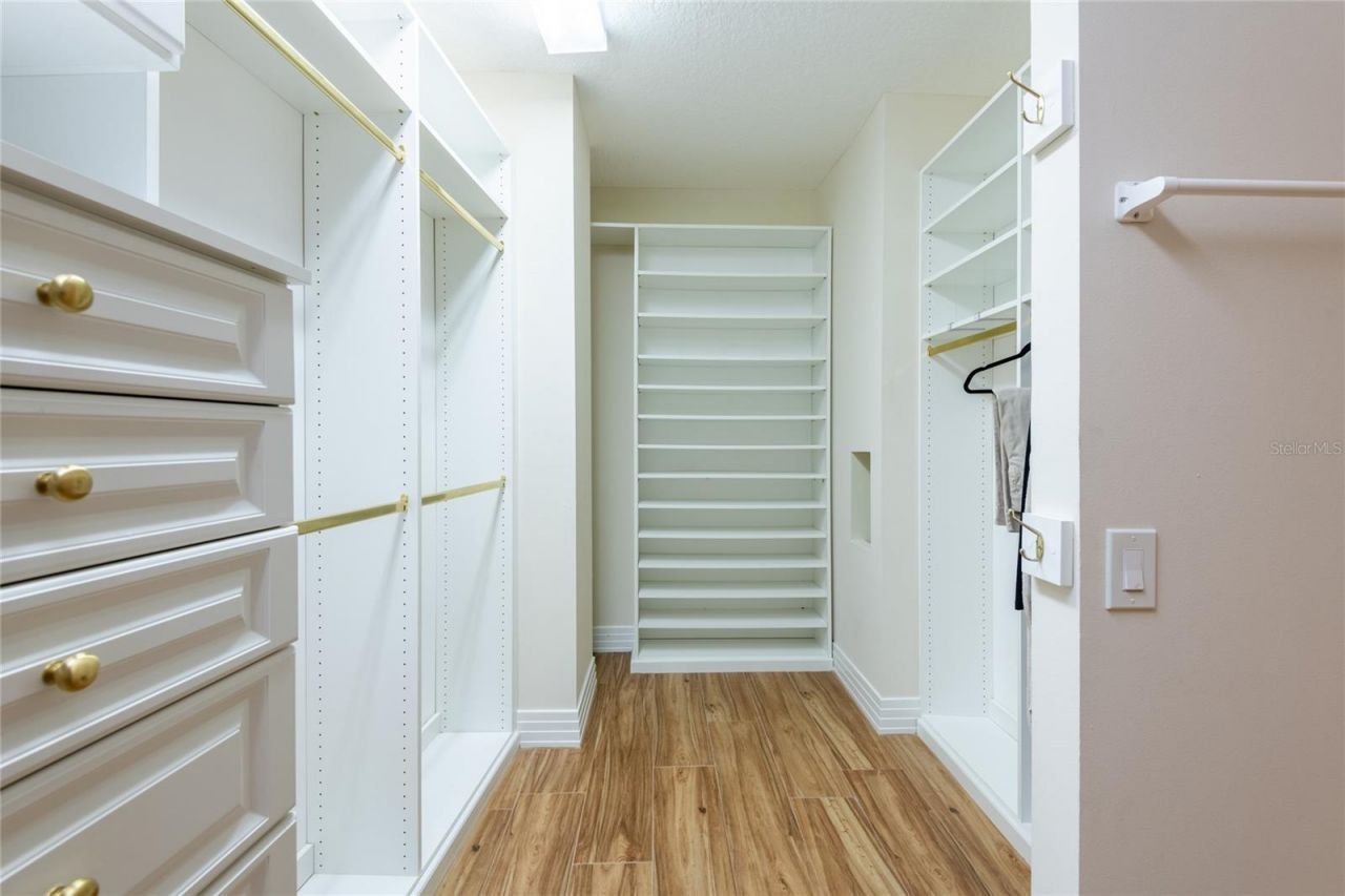 4703 Dolphin Cay Lane S, Saint Petersburg, FL 33711 Photo