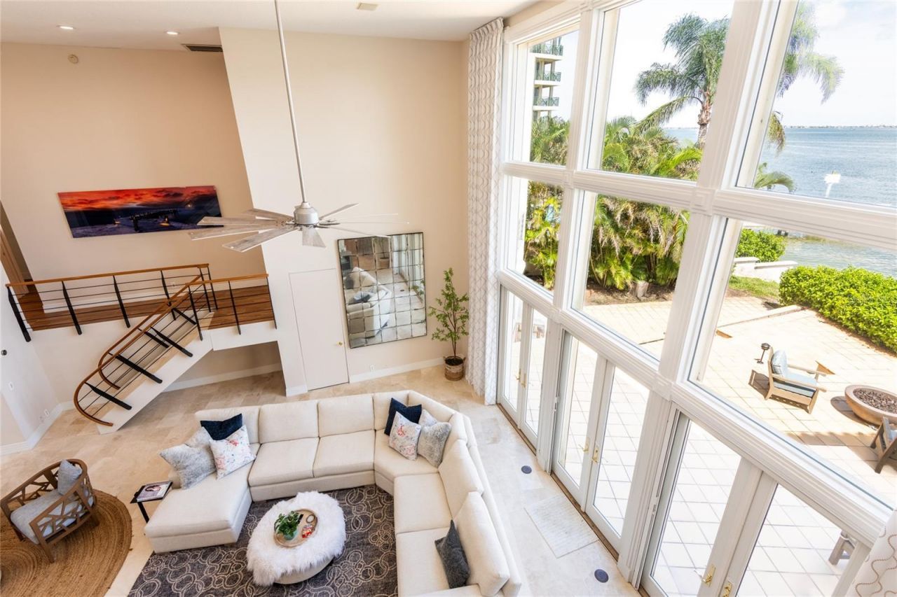 4703 Dolphin Cay Lane S, Saint Petersburg, FL 33711 Photo