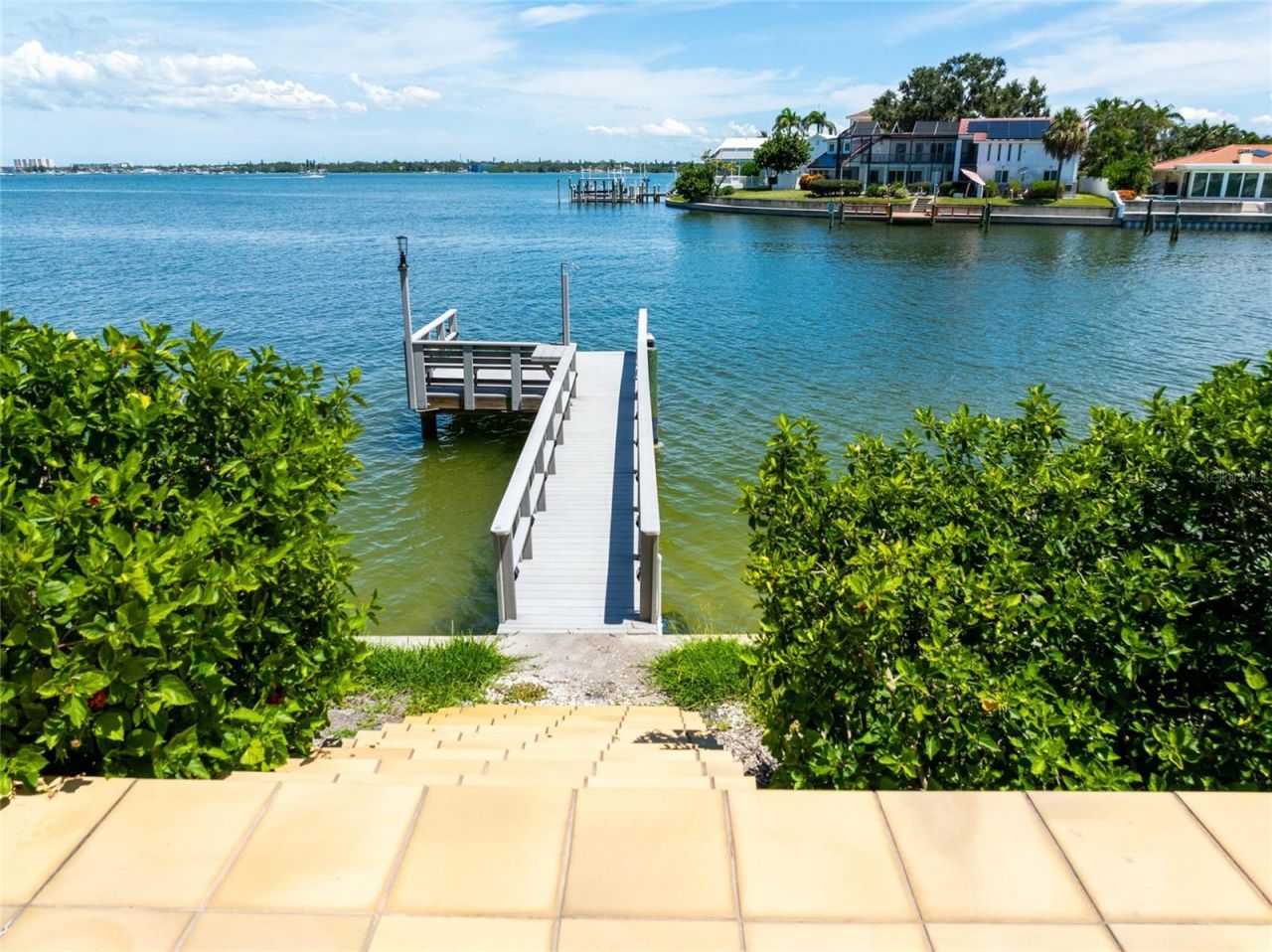 4703 Dolphin Cay Lane S, Saint Petersburg, FL 33711 Photo