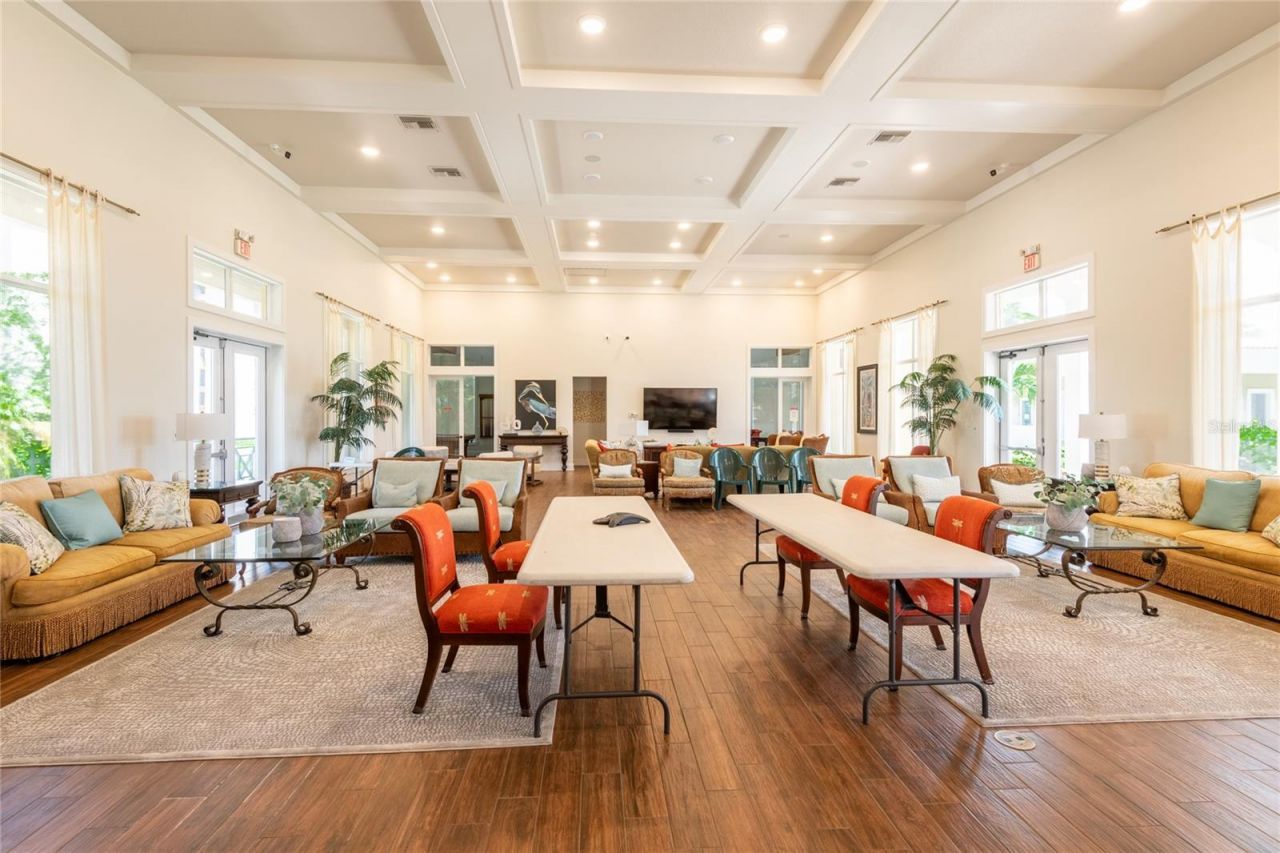 4703 Dolphin Cay Lane S, Saint Petersburg, FL 33711 Photo