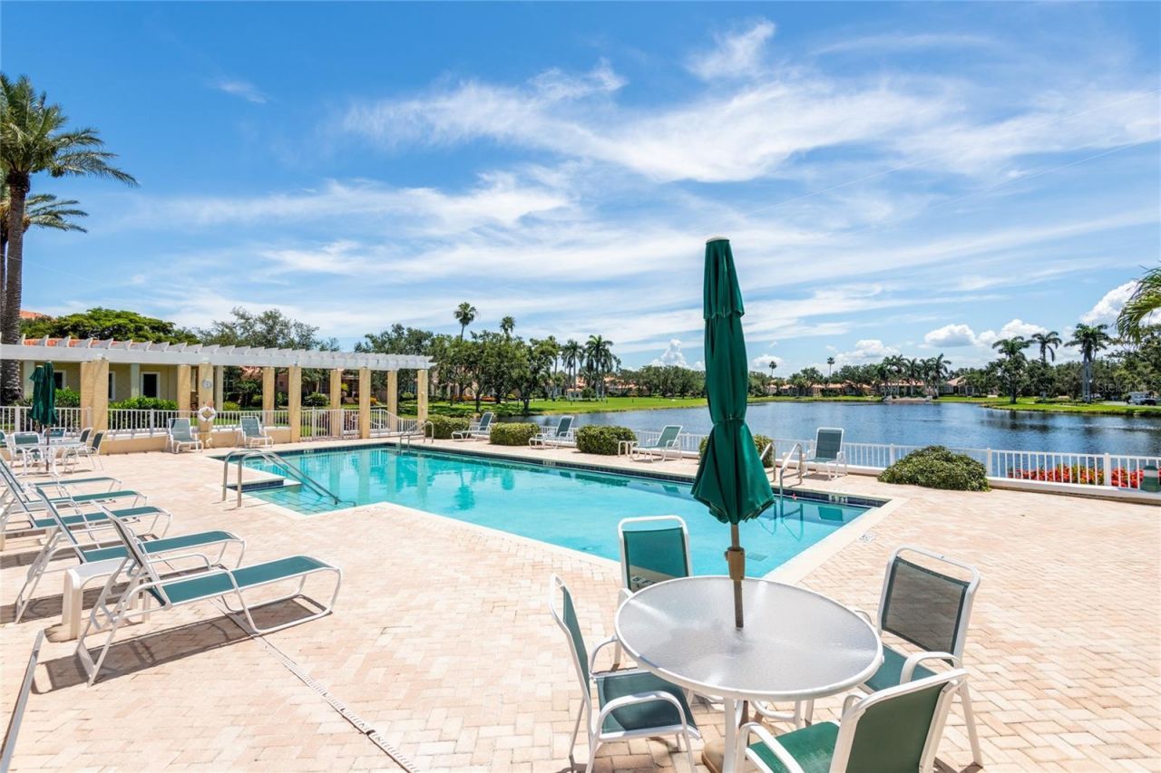 4703 Dolphin Cay Lane S, Saint Petersburg, FL 33711 Photo